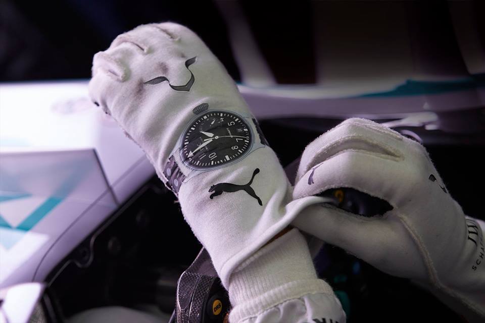 Naziv: IWC-Puma-race-gloves-watches.jpg, pregleda: 151, veličina: 50,0 KB