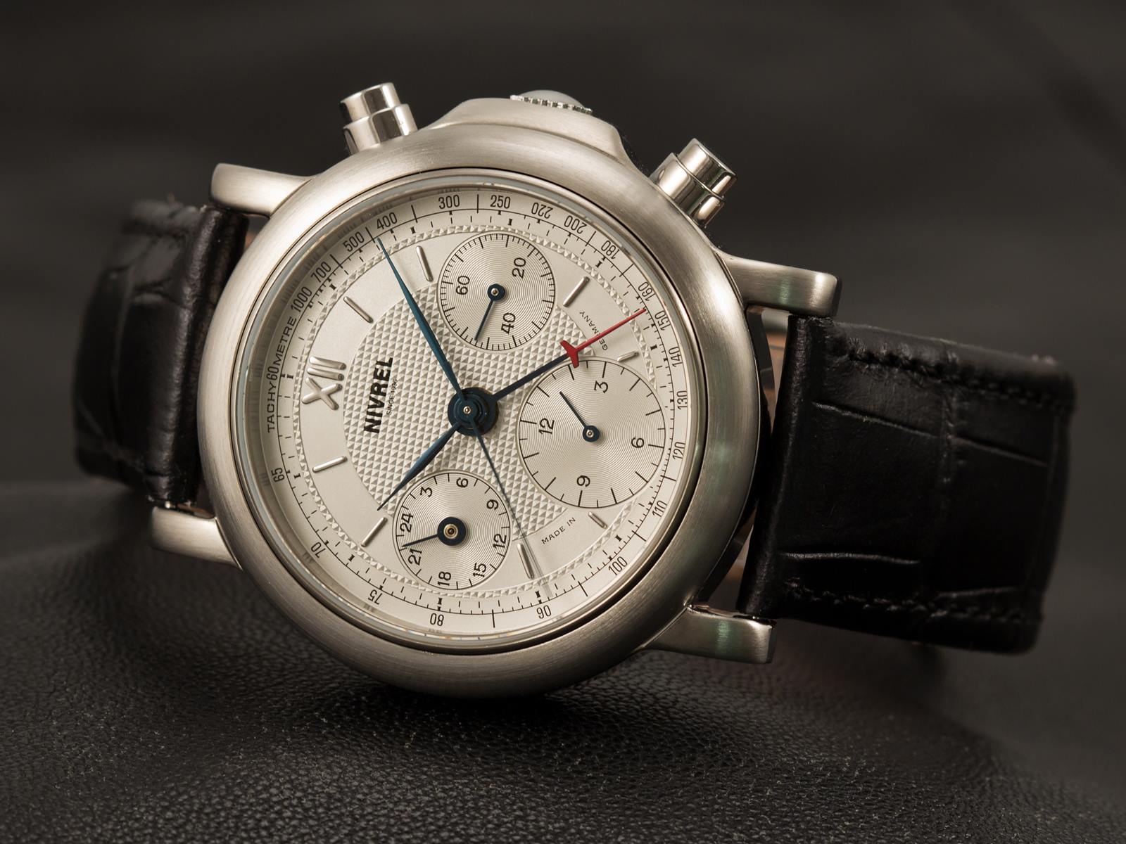 Naziv: Nivrel-Heritage-Chronographe-Minutes-satovi-1.jpg, pregleda: 390, veličina: 193,8 KB