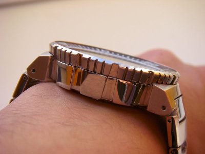 SNDA13wristside.jpg