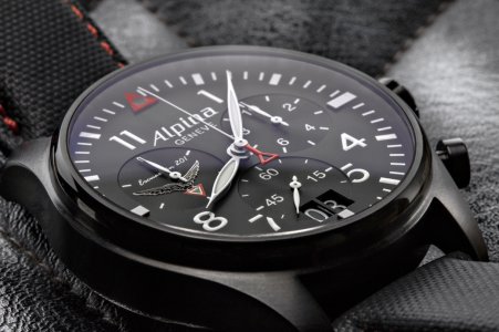 Alpina_Limited_Edition_Mexican_Escaron_Pilot_AL-372FA4SL6_2.jpg