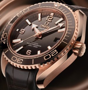 Omega-Seamaster-Planet-Ocean-600M-Master-Chronometer-Chocolate-aBlogtoWatch-1.jpg