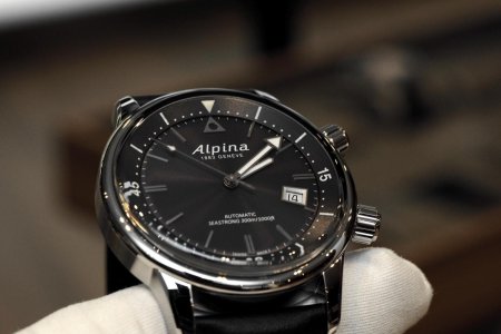 Alpina-Seastrong-Diver-Heritage-2.jpg