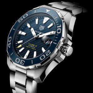 TAG_Heuer_Aquaracer_300M_FI.jpg