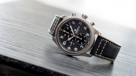 001_Tutima_Grand_Flieger_Classic_Chrono.jpg