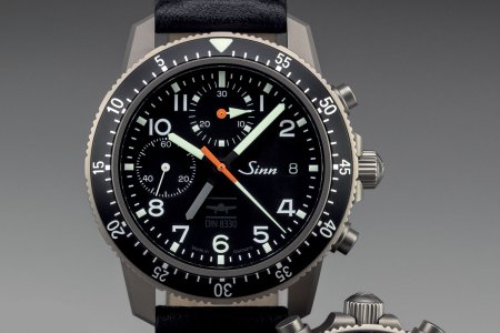 Sinn-103-Ti-UTC-IFR-DIN8330.jpg Sinn-103-Ti-UTC-IFR-DIN8330.jpg