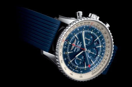 asset-version-742f674980-navitimer-gmt-aurora-blue_01.jpg