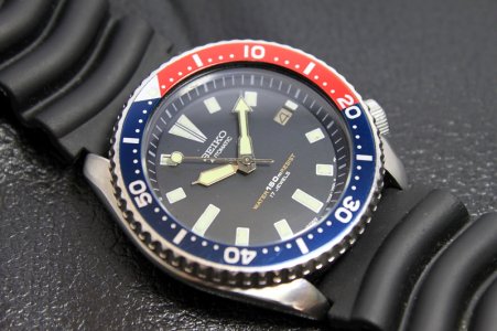 260890d1308596646-seiko-7002-700j-pepsi-68697780.jpg