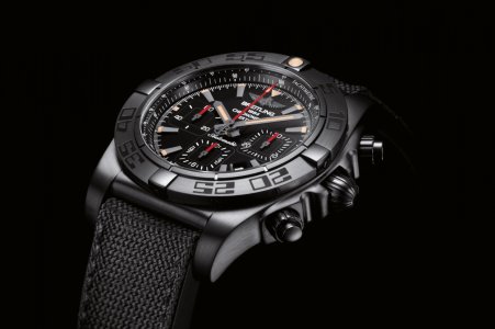 asset-version-82773eb2bb-chronomat-44-blacksteel-3.jpg