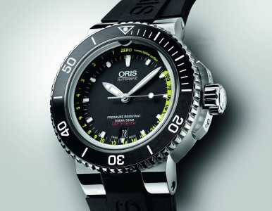 ORIS Aquis Depth GAUGE 04.jpg