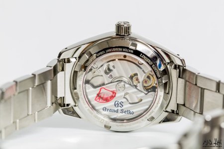 260609_827_grand_seiko_sbga129_02.jpg