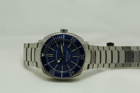 jeanrichard-aquascope-blue-dial-watch.jpg