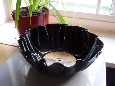 vinyl-record-fruit-bowl-design.jpg