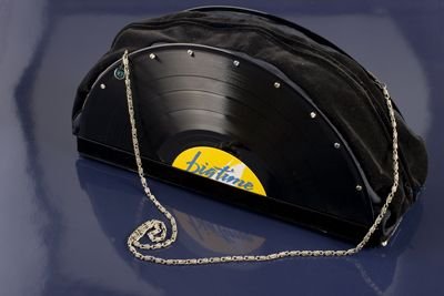 vinyl-record-purse-artwork-1.jpg