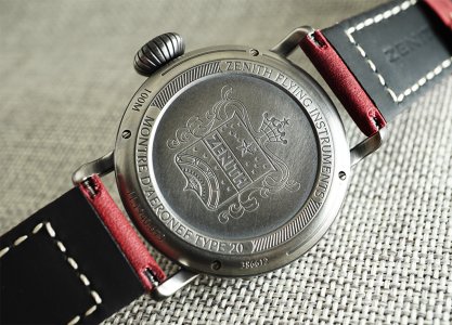 zenith-pilot-type-20-extra-special-40mm-12.jpg