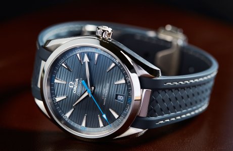 Omega-Seamaster-Aqua-Terra-blue-6.jpg