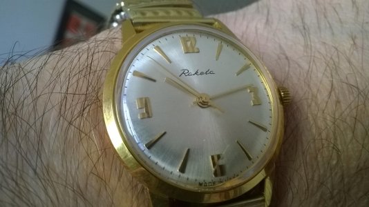 Raketa sklíčko.jpg