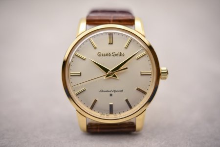 Grand-Seiko-SBGW252-Recreation-First-Grand-Seiko-Watch-31200.jpg