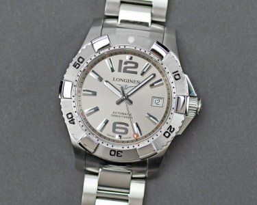 LONGINES Hydro Conquest Automatic L3.648.4.76.6 II.jpg