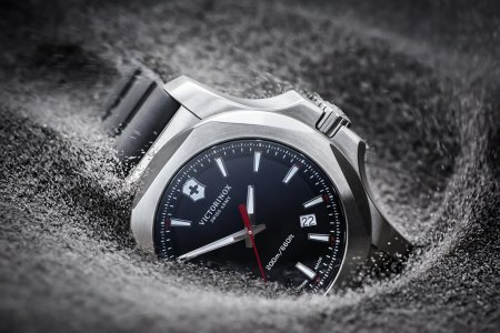 Victorinox-Swiss-Army-INOX-watches-2.jpg