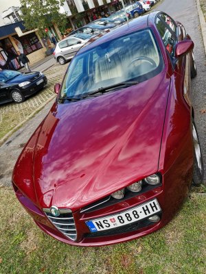 Alfa 159 glanc.jpg