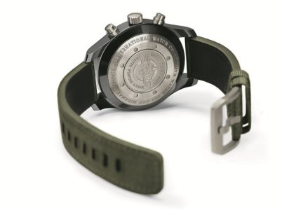 high-flier-iwc-2012-top-gun-miramar-pilots-watch_6.jpeg