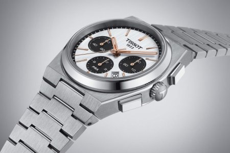 Tissot-PRX-Chrono-Panda-Dial-768x512.jpg