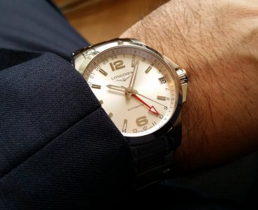 Longines Conquest GMT.jpg