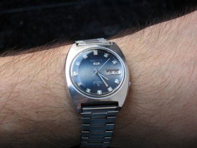 seiko 5_small.jpg
