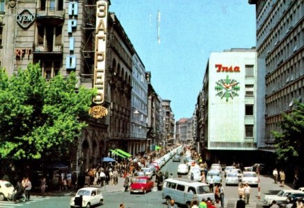 Insa sat Knez Mihajlova Beograd 3.jpg