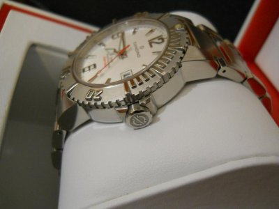 Candino kutija, krunica.jpg