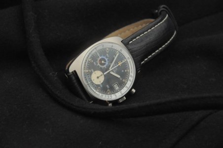 Omega 1040 DSC_0212.jpg