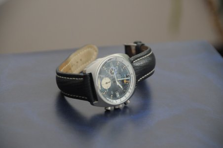 Omega 1040 DSC_0234.jpg