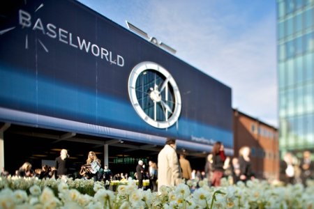 BASELWORLD 2012_outside 2.jpg
