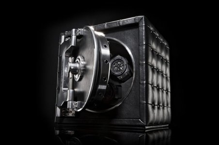 DOETTLING COLOSIMO luksuzni sef za satove 3.jpeg