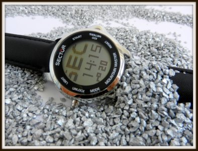 Sector Mountain Touch watch 5.JPG