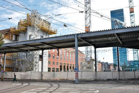 Baselworld septembar 2011 - pogled sa ulice.jpg Baselworld septembar 2011 - pogled sa ulice.jpg