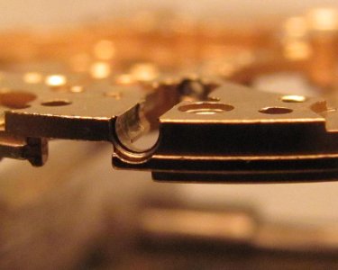 ETA 2824 mainplate 01.jpg