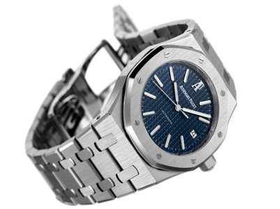 AUDEMARS+PIGUET+Royal+Oak+15300.jpg
