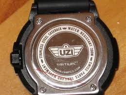 uzi9.jpeg