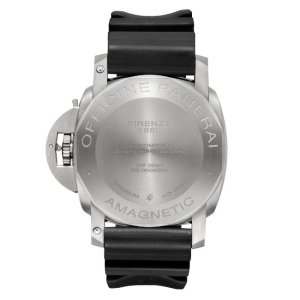 PANERAI Luminor Submersible AMAGNETIC PAM 00389 02.jpg