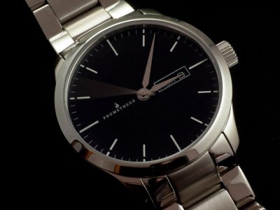 Prometheus Signatura Day_Date Black & White1.jpg