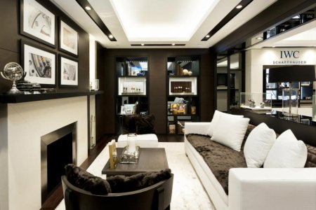 Schaffhausen - the Mall at Pacific Place, Hong Kong 1.jpg