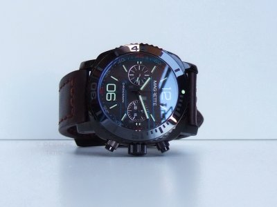 MAGRETTE Moana Pacific CHRONO 02.jpg