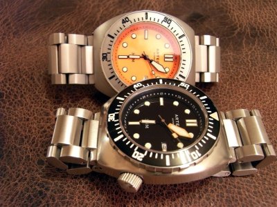 Artego 300m orange und schwarz -6.jpg