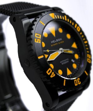 shark-diver-helson-watch.jpg