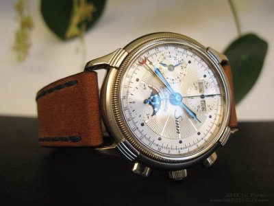 sinn-6015st-moonphase_sat_01.jpg