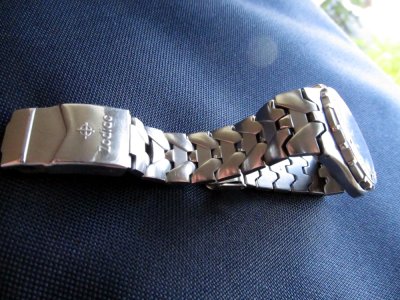 03 ZODIAC automatic Marine Life Professional 200M cal ETA 2824.jpg