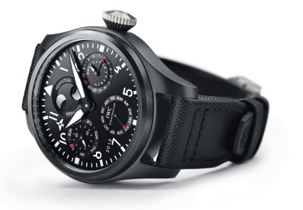 IWC-Grosse-Fliegeruhr-Perpetual-Calendar-TOP-GUN.jpg