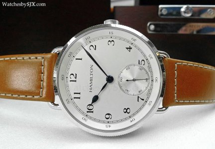 Hamilton Khaki Navy Pioneer limited edition (13).jpg