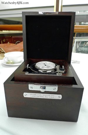 Hamilton Khaki Navy Pioneer limited edition (3).jpg